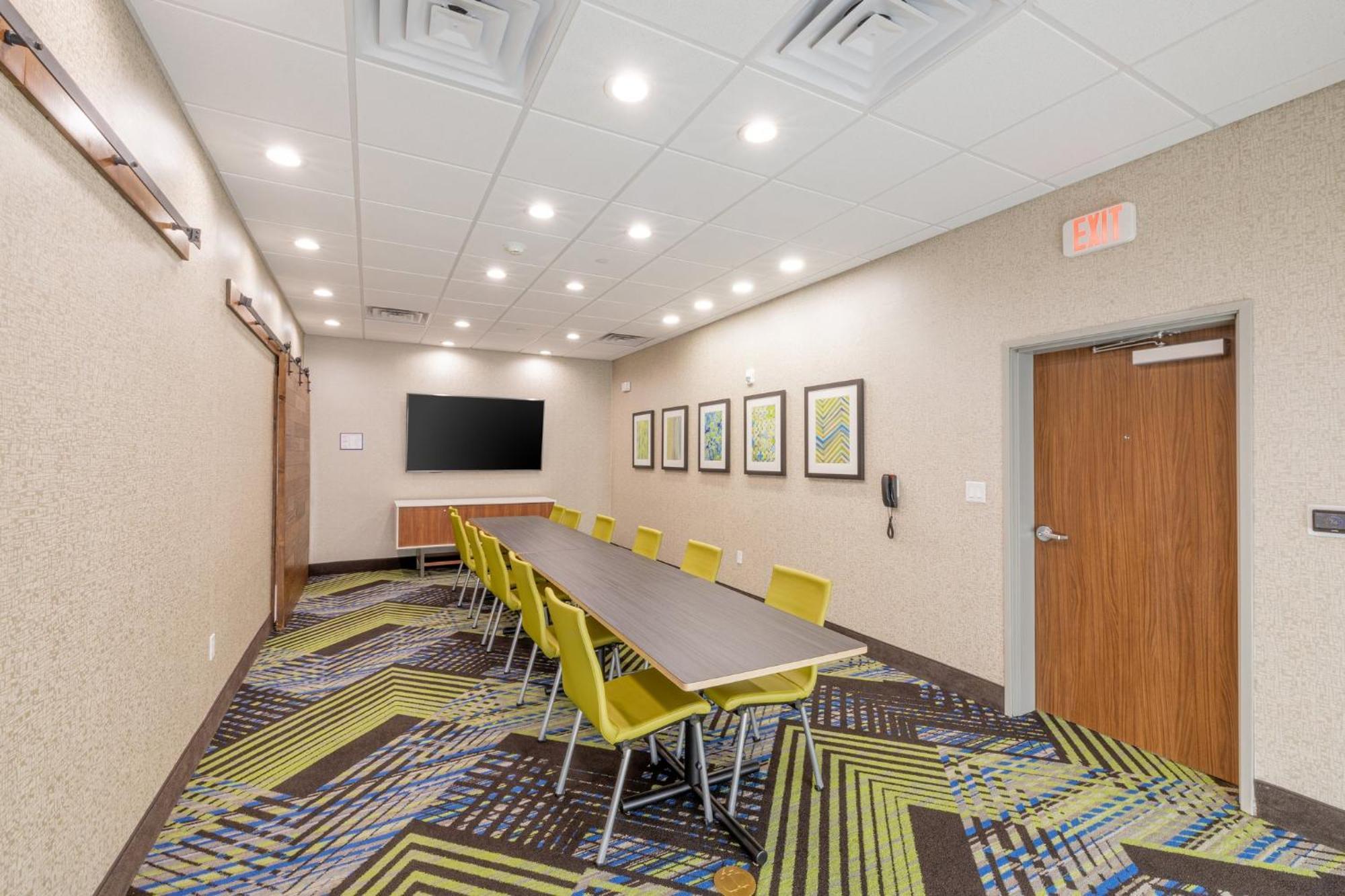Holiday Inn Express & Suites - Lindale By Ihg Экстерьер фото