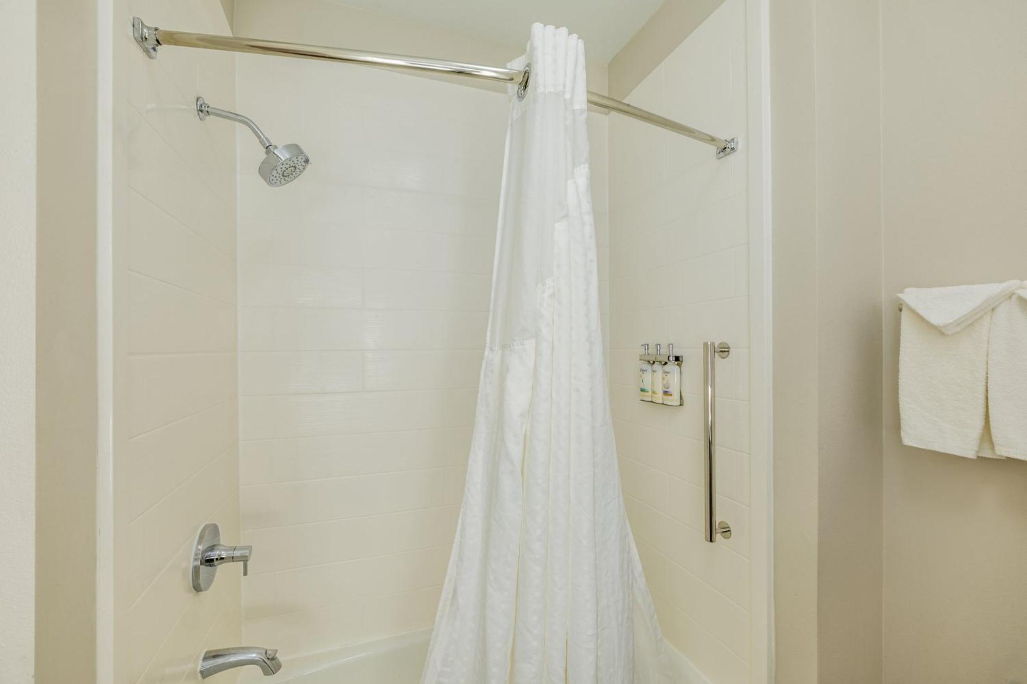Holiday Inn Express & Suites - Lindale By Ihg Экстерьер фото